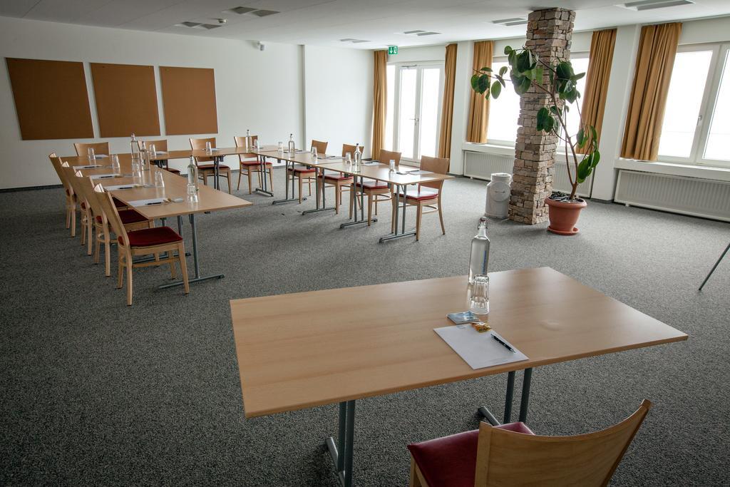 Berghotel Truebsee - Accessible Only By Cable Car Энгельберг Экстерьер фото