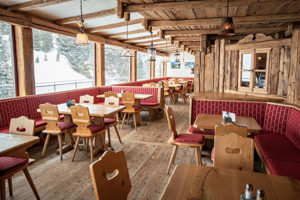 Berghotel Truebsee - Accessible Only By Cable Car Энгельберг Экстерьер фото
