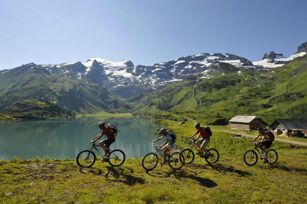 Berghotel Truebsee - Accessible Only By Cable Car Энгельберг Экстерьер фото