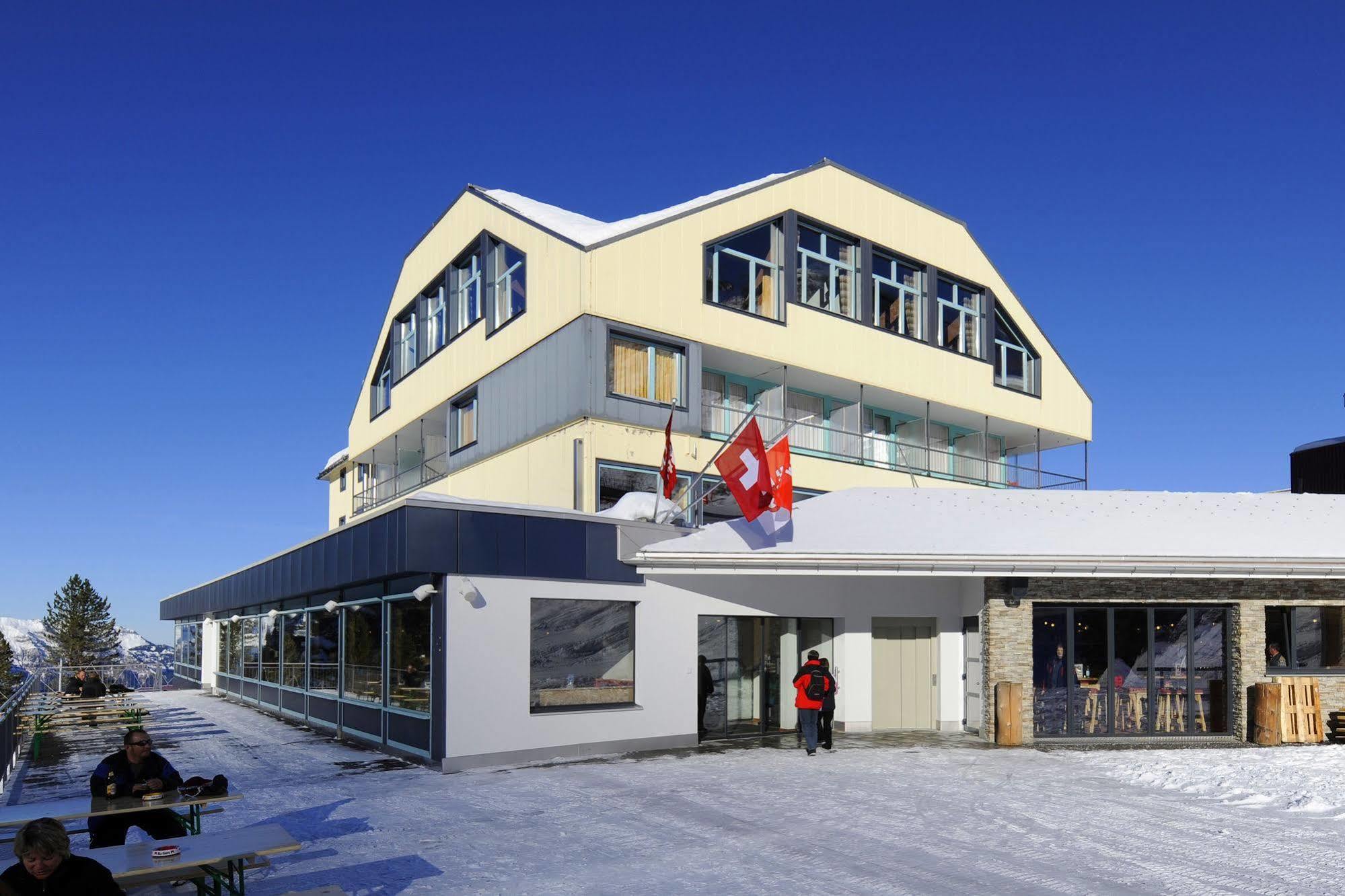 Berghotel Truebsee - Accessible Only By Cable Car Энгельберг Экстерьер фото