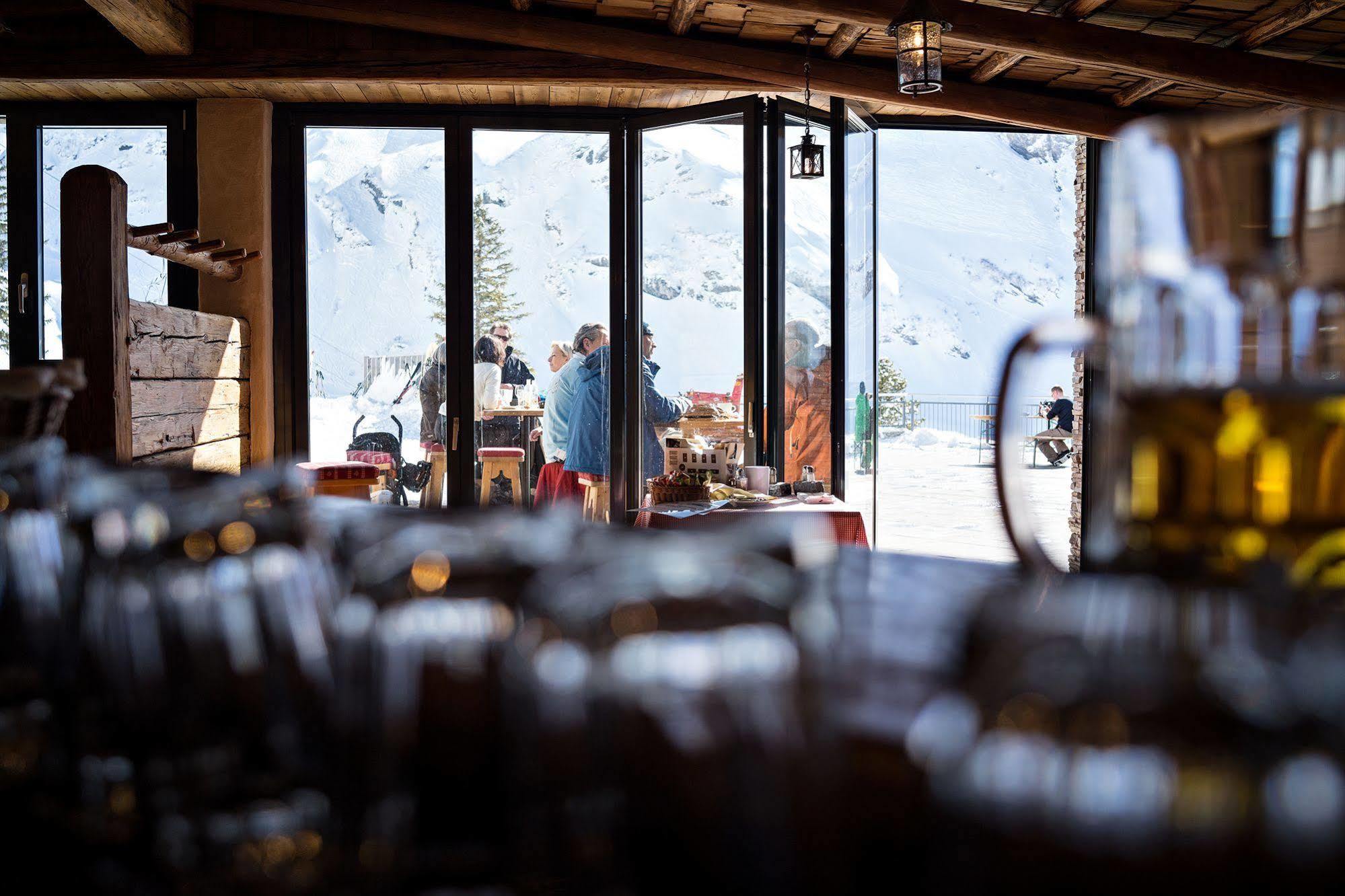 Berghotel Truebsee - Accessible Only By Cable Car Энгельберг Экстерьер фото